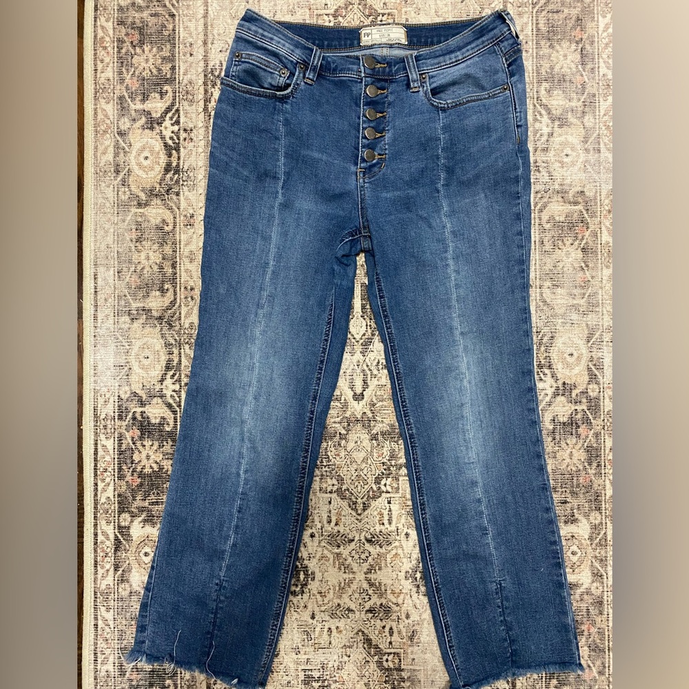 Free People 5 Button‎ Closure Split Front Crop Medium Denim Jeans Womens 28” - Picture 5 of 11